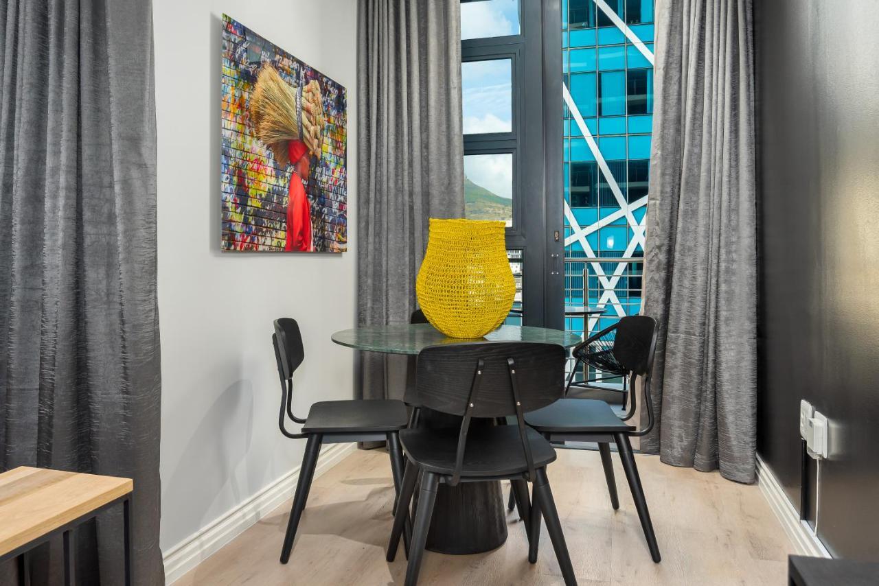 16 On Bree Luxury Apartments Kaapstad Buitenkant foto