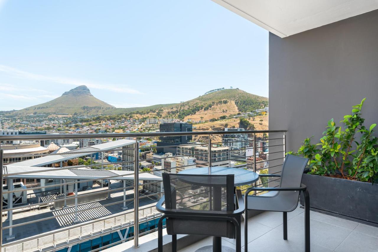 16 On Bree Luxury Apartments Kaapstad Buitenkant foto